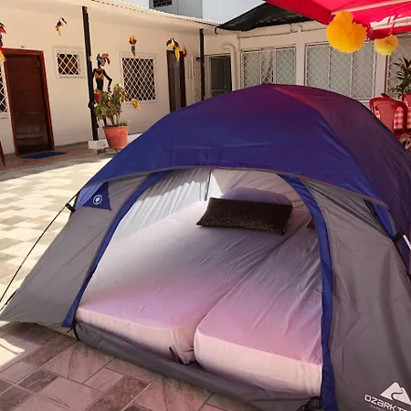 Casa Blanca Just For Travelers Hotel